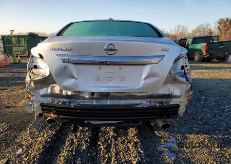 2015 Nissan Altima 2.5 z USA, uszkodzony, nr VIN 1N4AL3AP8FC159967